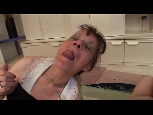 ❤️ Två mormödrar och en farfar har en trekant ❤❌ Pornvideo at porn sv.91sesex101.top ☑