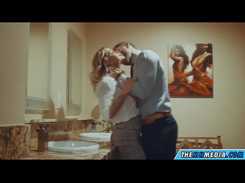 ❤️ När en bystig blondin förför dig på en offentlig toalett ❤❌ Pornvideo at porn sv.91sesex101.top ☑